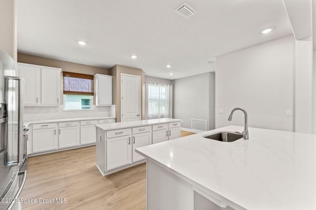 Spacious Kitchen | Image 42