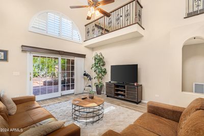 10842 N 9th Place, Townhouse with 3 bedrooms, 3 bathrooms and null parking in Phoenix AZ | Image 3