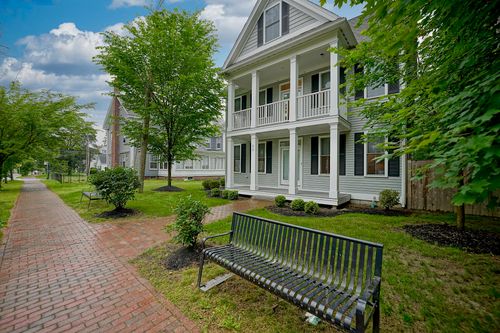 apt-1-88 Silver St, Dover, NH, 03820-4763 | Card Image