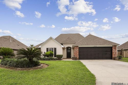41439 Hearthstone Ave, Prairieville, LA, 70769 | Card Image
