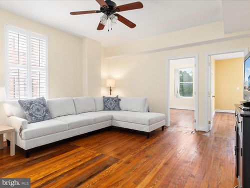 a-401 E Main St, FRONT ROYAL, VA, 22630-3468 | Card Image