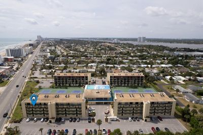 422 - 1433 N Atlantic Avenue, Condo with 1 bedrooms, 1 bathrooms and null parking in Daytona Beach FL | Image 1