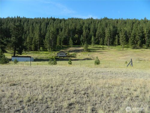 10 Sorona Way E, Tonasket, WA, 98855-9339 | Card Image