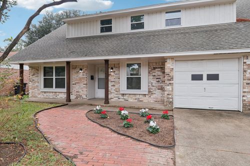 10647 Hazelhurst Dr, Houston, TX, 77043-3217 | Card Image