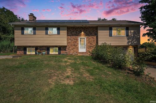 9155 W 360 N, Shipshewana, IN, 46565-9696 | Card Image