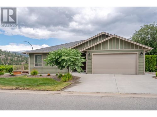 8641 Pierre Dr, Summerland, BC, V0H1Z2 | Card Image