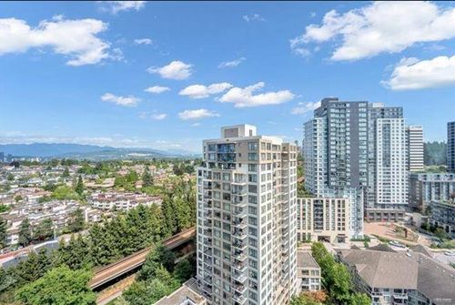 2102-5380 Oben St, Vancouver, BC, V5R6H7 | Card Image