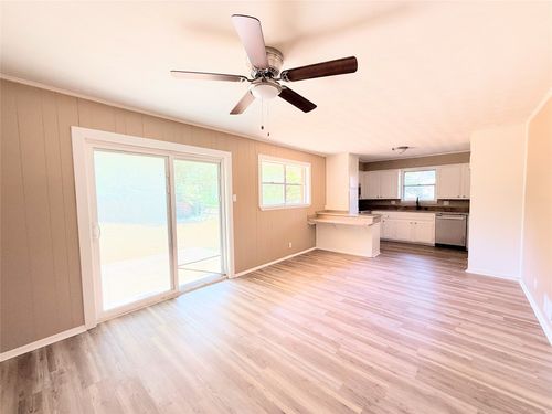 1336 Crestview Dr, Denison, TX, 75020-7017 | Card Image