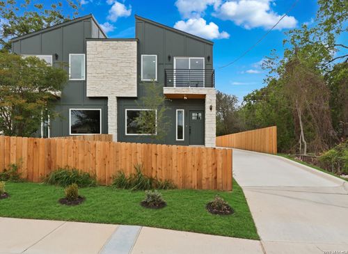 102-2111 Virginia Blvd, San Antonio, TX, 78203-2341 | Card Image