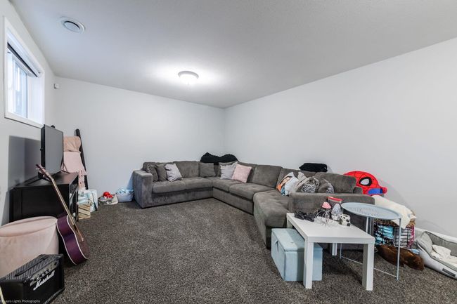 7004 39 Th Street, House other with 5 bedrooms, 3 bathrooms and 5 parking in Lloydminster AB | Image 24