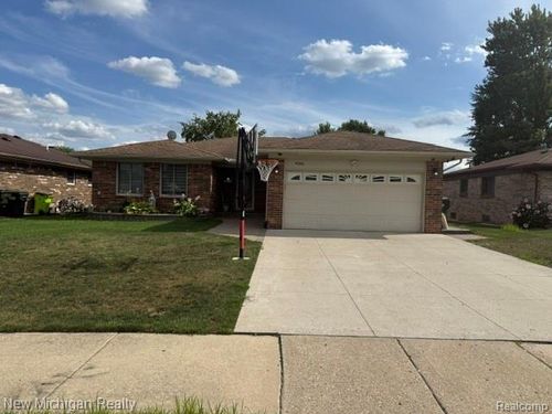 4966 Peachtree Drive, Sterling Heights, MI, 48310 | Card Image
