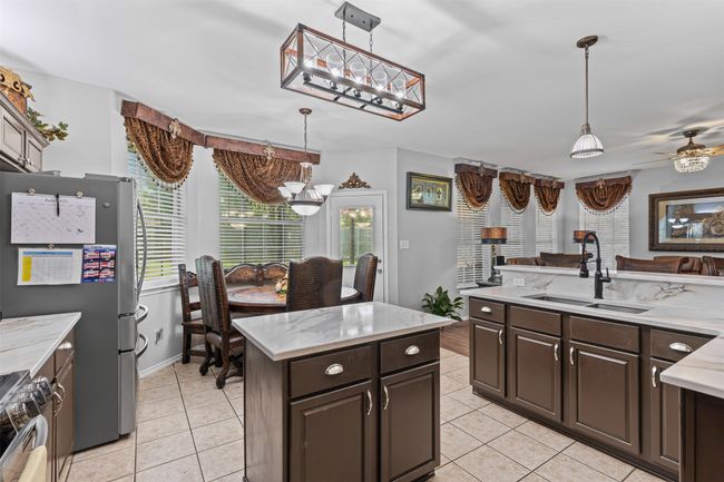 332 Carriage Ln, House other with 4 bedrooms, 3 bathrooms and null parking in Saginaw TX | Image 12
