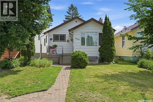 2209 Queen St, Regina, SK, S4T4C6 | Card Image