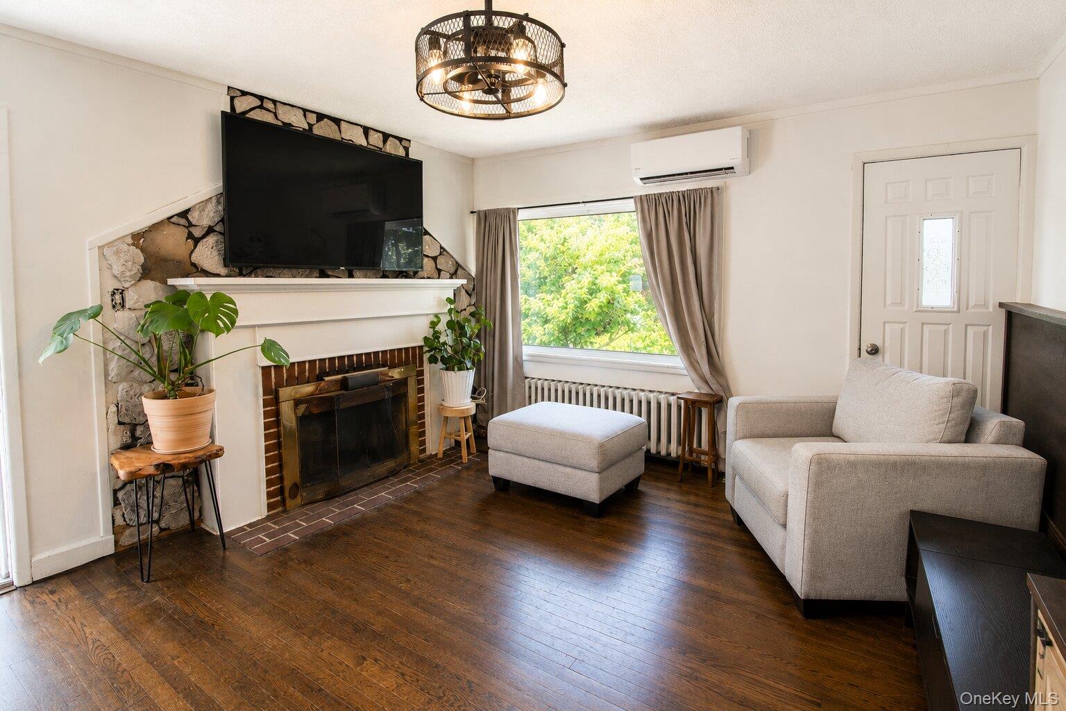 Residential in Newburgh (Town) 3