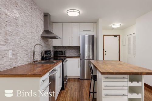 305-1266 W 13th Ave, Vancouver, BC, V6H1N6 | Card Image