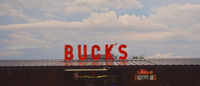 Buck's nearby | Image 29