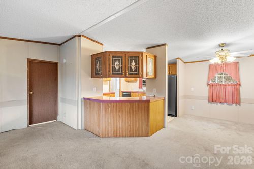 210 Ledbetter Ln, Franklin, NC, 28734-1443 | Card Image