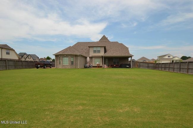 Huge Backyard | Image 42