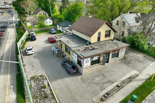 183 Louisa St, Kitchener, ON, N2H5M4 | Card Image