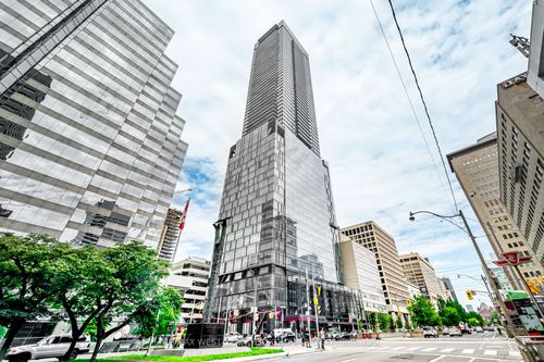 5302-488 University Ave, Toronto, ON, M5G0C1 | Card Image