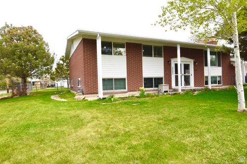 3223 S Fairlane St, Magna, UT, 84044-2018 | Card Image