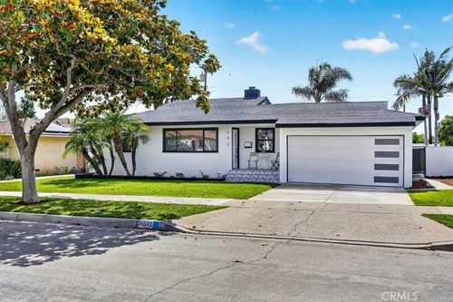 592 N Milford St, Orange, CA, 92867-7216 | Card Image
