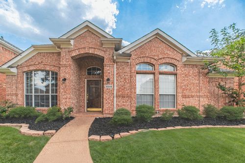 5605 Overland Dr, The Colony, TX, 75056-3763 | Card Image