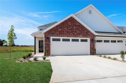 2811 Sw Hampshire Ave, Bentonville, AR, 72713-5159 | Card Image