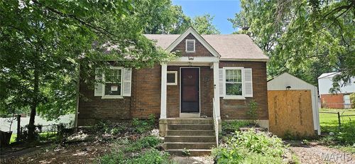 601 Chanslor Ave, Ferguson, MO, 63135-1631 | Card Image