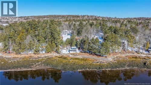 12 Bayview Lane, Dufferin Charlotte Co, NB, E3L3R9 | Card Image