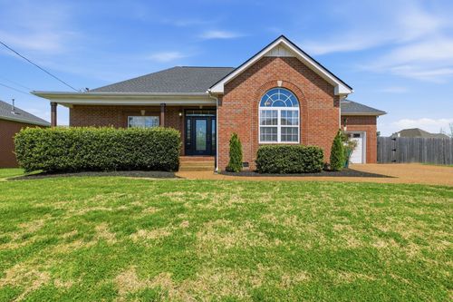 208 Cheyenne Dr, White House, TN, 37188-4324 | Card Image