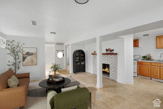 3720 , West Valley City, UT 84120