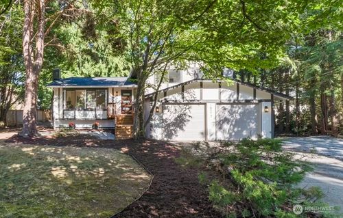 15217 48th Ave W, Edmonds, WA, 98026-4404 | Card Image