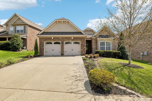 262 Meandering Dr, Lebanon, TN, 37090-1556 | Card Image