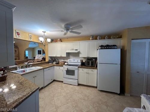 712-260 Belina Dr, NAPLES, FL, 34104-8446 | Card Image