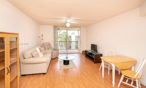 504-8363 Lake Dr, Doral, FL, 33166-7825 | Card Image
