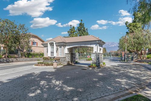9564 Arborglen Dr, Rancho Cucamonga, CA, 91730 | Card Image