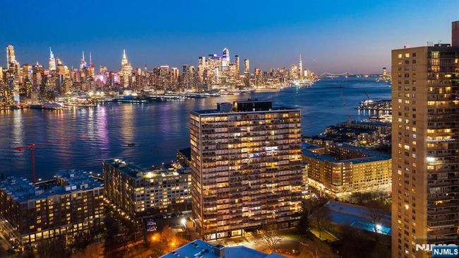 6050 Kennedy Blvd, Condo with 2 bedrooms, 2 bathrooms and null parking in West New York NJ | Image 31