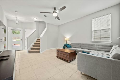 81-5428 Juniper Junction Lane, Austin, TX, 78744 | Card Image