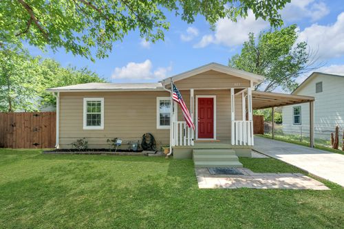 823 Ronald St, White Settlement, TX, 76108-1126 | Card Image
