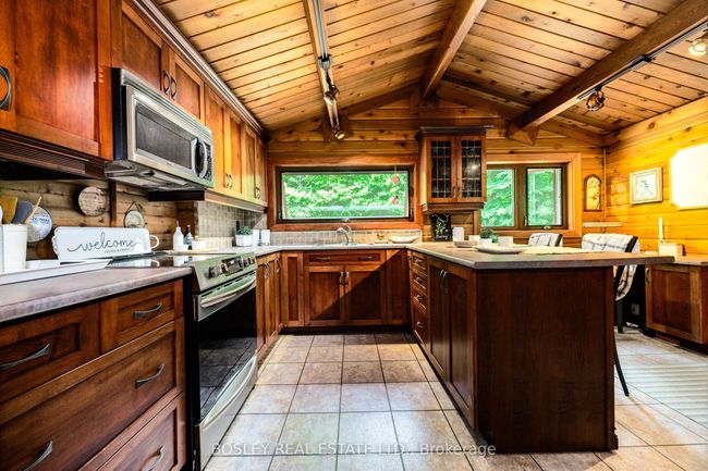 5983 5 Th Line, House other with 4 bedrooms, 3 bathrooms and 10 parking in Egbert ON | Image 8