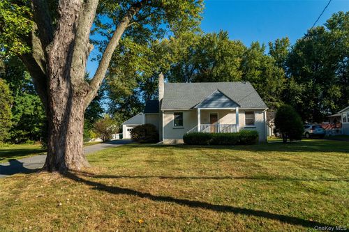 35 Rapalje Rd, Fishkill, NY, 12524-1310 | Card Image