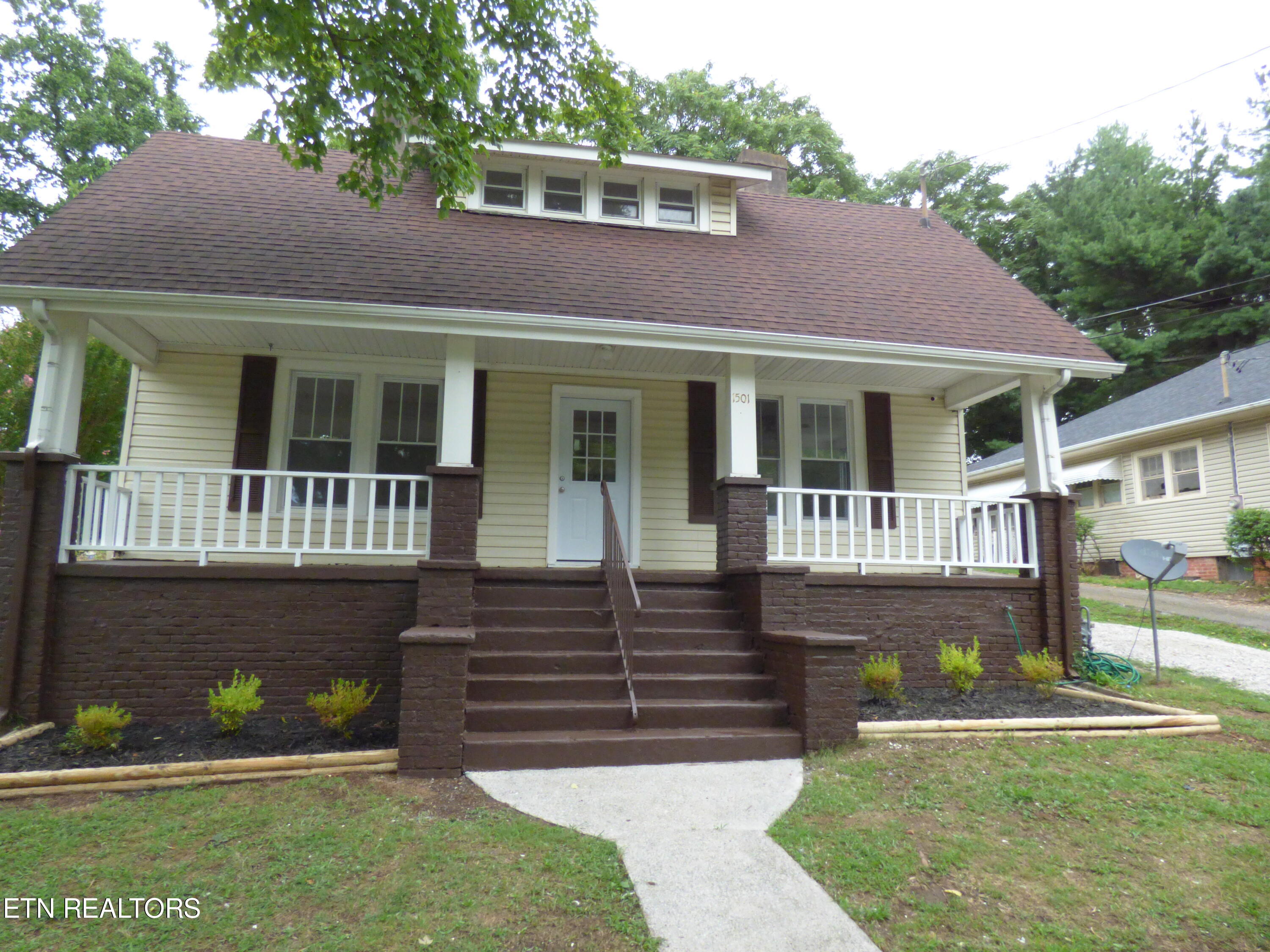 Branson Ave, Knoxville, TN 37917