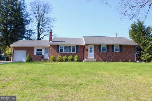 3608 Williamson Ave, BROOKHAVEN, PA, 19015-2821 | Card Image