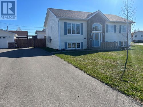 14 Andrews Cres, Grand Falls-Windsor, NL, A2A2Y6 | Card Image