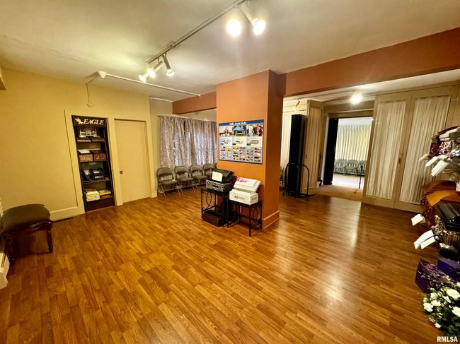 1005 Se 3 Rd St, Home with 0 bedrooms, 0 bathrooms and null parking in Aledo IL | Image 5