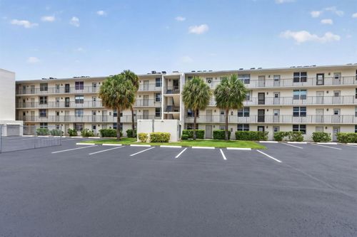 208-4501 Ne 21st Avenue, Fort Lauderdale, FL, 33308 | Card Image