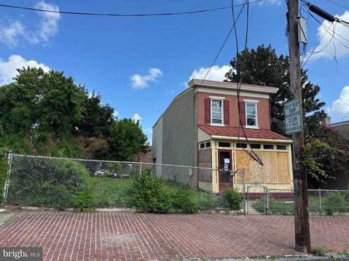917 Brown St, WILMINGTON, DE, 19805-4810 | Card Image