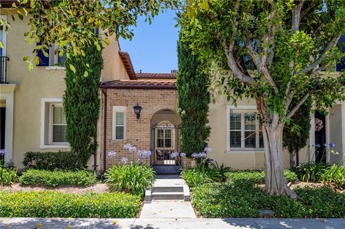 74 Townsend, Irvine, CA, 92620 | Card Image