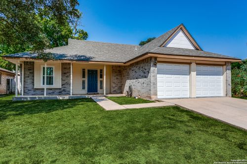 8113 Forest Dawn, Live Oak, TX, 78233 | Card Image